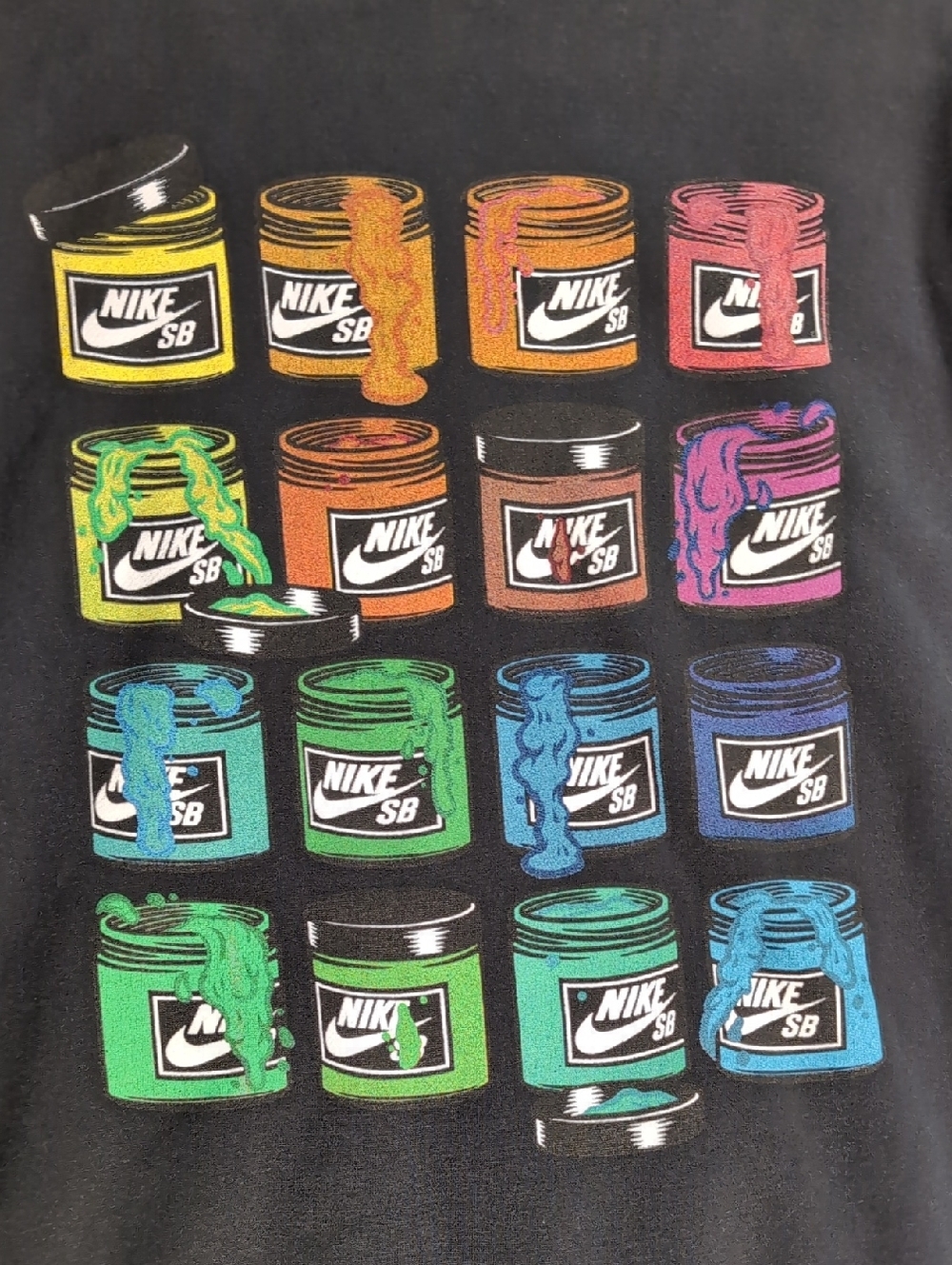 Nike SB Skateboard Paint Cans Hoodie Sweatshirt Size Large in Black - Picture 2 of 10